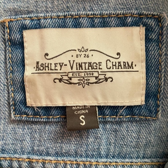 Jean Jacket - Picture 4 of 4